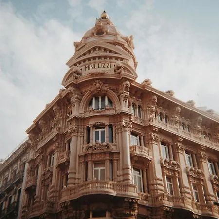 Celebrity Home, Appartement