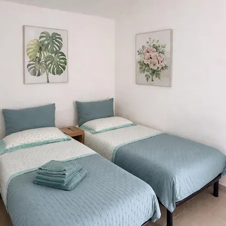 Appartement Celebrity Home,