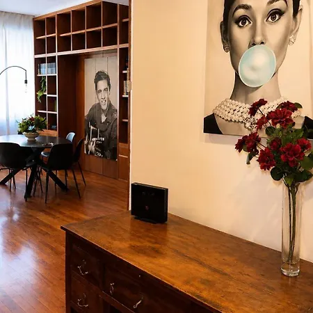 Appartement Celebrity Home,